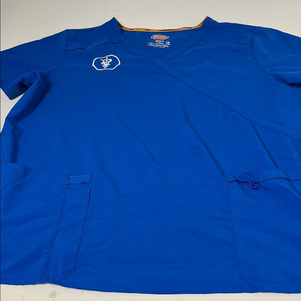 Dickies XL EDS Essentials Blue Short Sleeve V Neck Scrub Uniform Top
